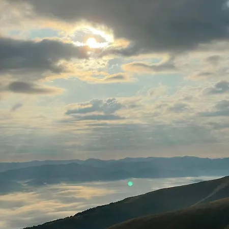 Villa будиночок-зруб в центрі пилипця Pilipets